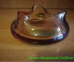 Продам вазочку пепельницу из цветного стекла