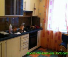 Киевский РИК, 2к. кв., ОТЛИЧНАЯ, ул. Политбойцов